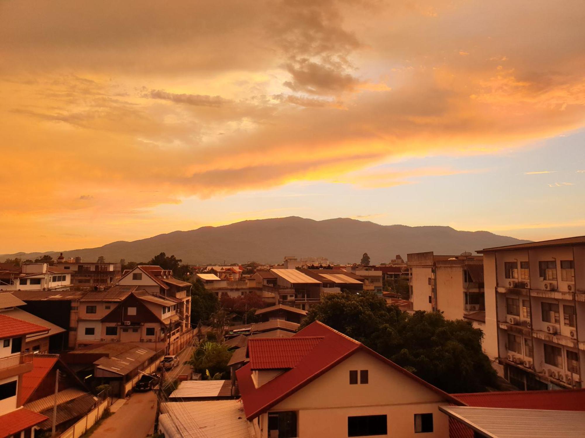 Bed And Terrace Guesthouse Chiang Mai Ruang foto