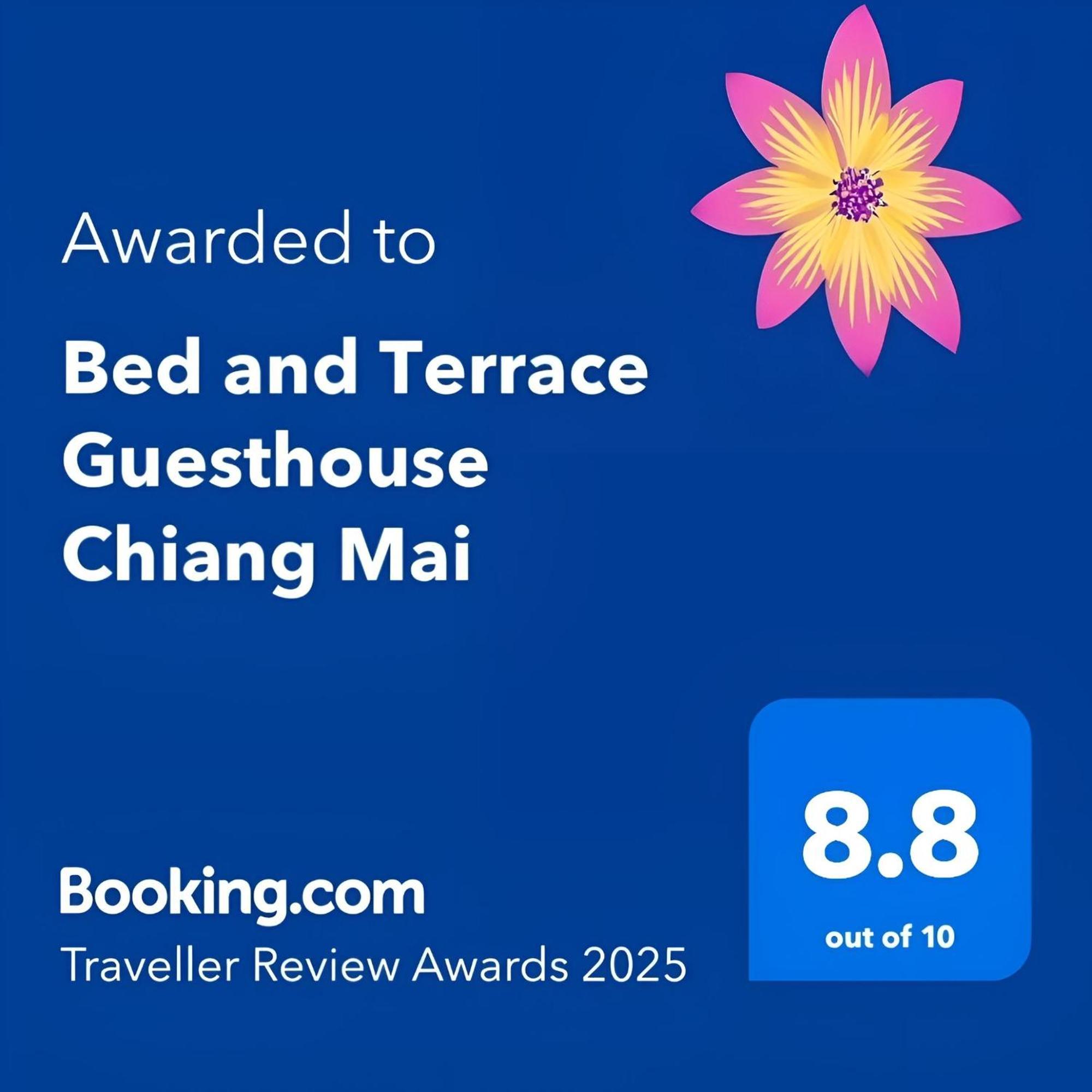 Bed And Terrace Guesthouse Chiang Mai Bagian luar foto